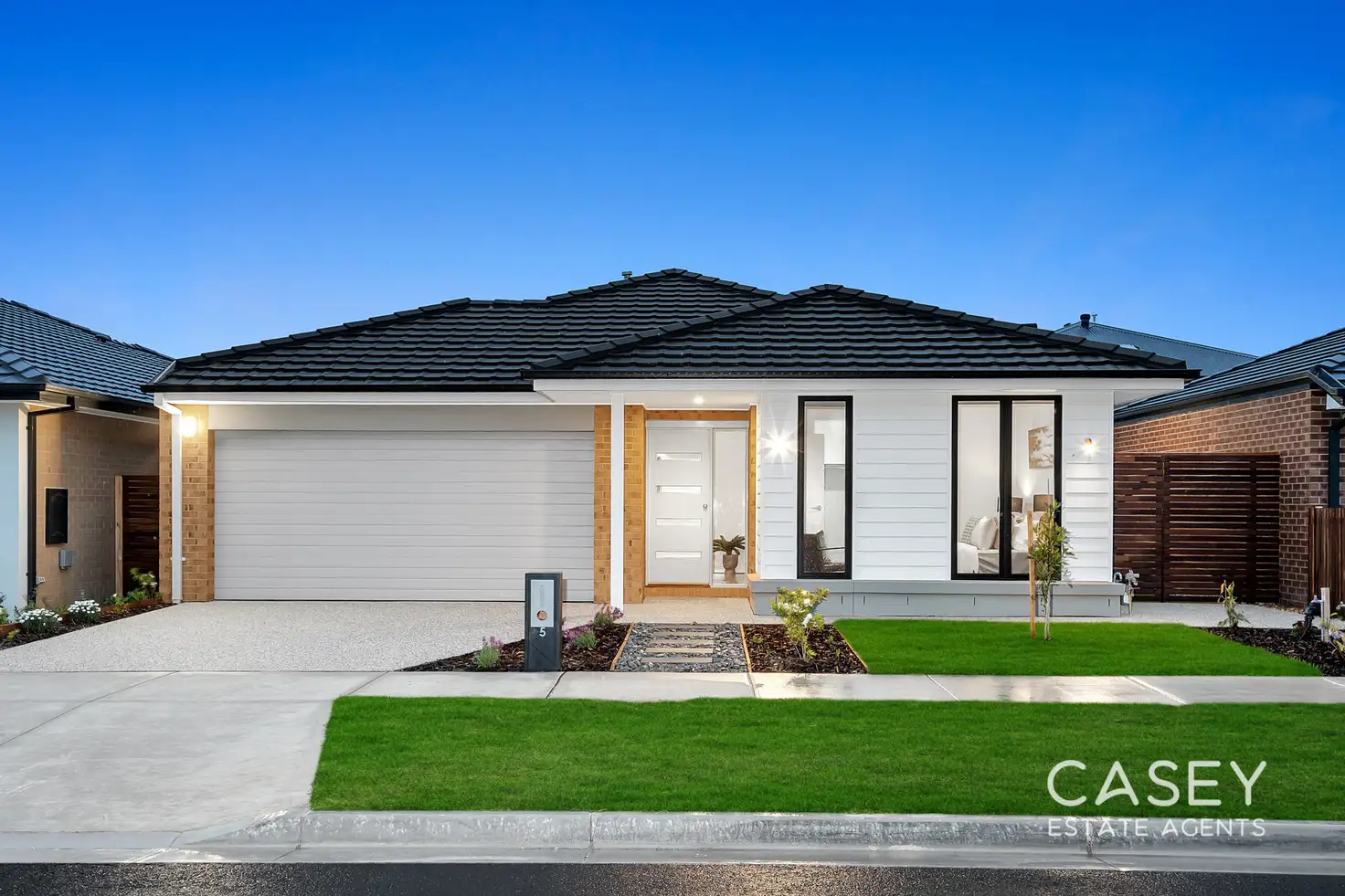 Main view of Homely house listing, 5 Langwarrin Crescent, Clyde North VIC 3978