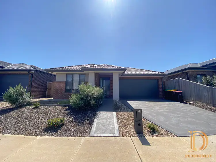 41 Iverson Circuit, Deanside VIC 3336