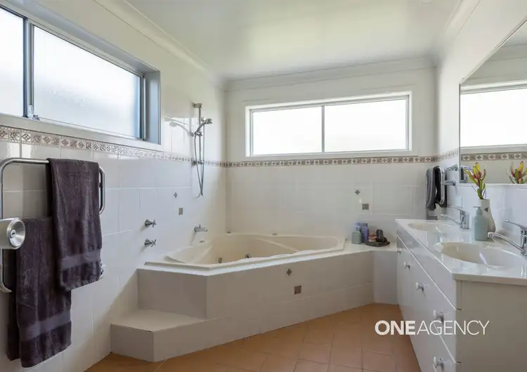 Fifth view of Homely house listing, 1 Diadem Avenue, Vincentia NSW 2540