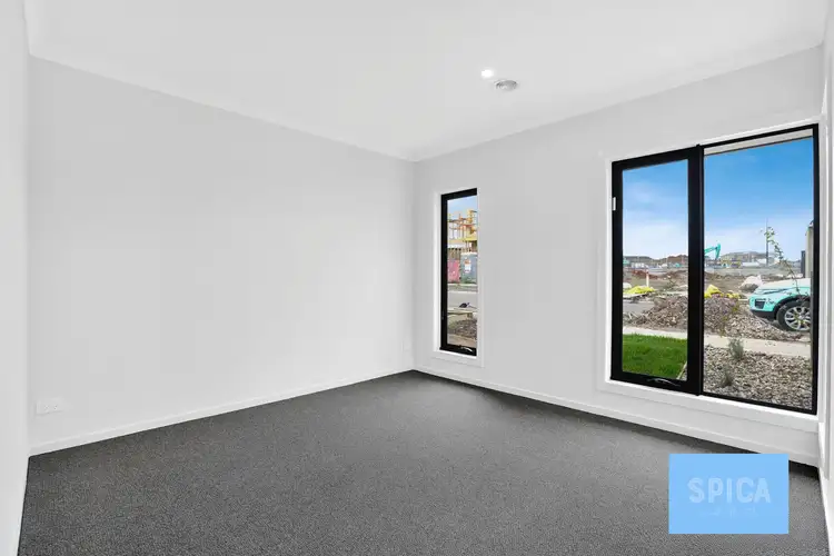 Seventh view of Homely house listing, 10 Edgemead Rise, Werribee VIC 3030