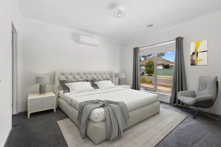 Fifth view of Homely house listing, 4 Kingerlee Drive, Kangaroo Flat VIC 3555