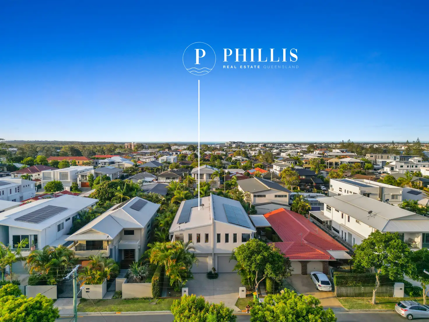 Main view of Homely townhouse listing, 2/13 Nankeen Avenue, Paradise Point QLD 4216