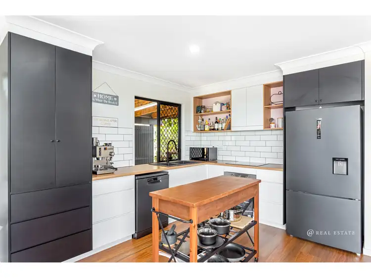 Third view of Homely house listing, 5 Sunset Court, Lammermoor QLD 4703