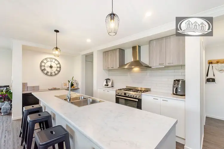 Second view of Homely house listing, 4 Barrett Court, Portland VIC 3305
