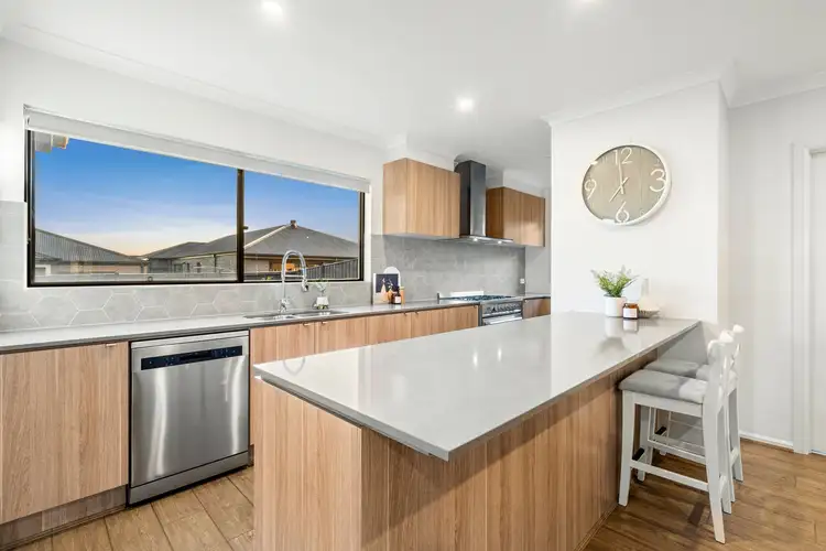 11 Edenhope Circuit, Armstrong Creek VIC 3217
