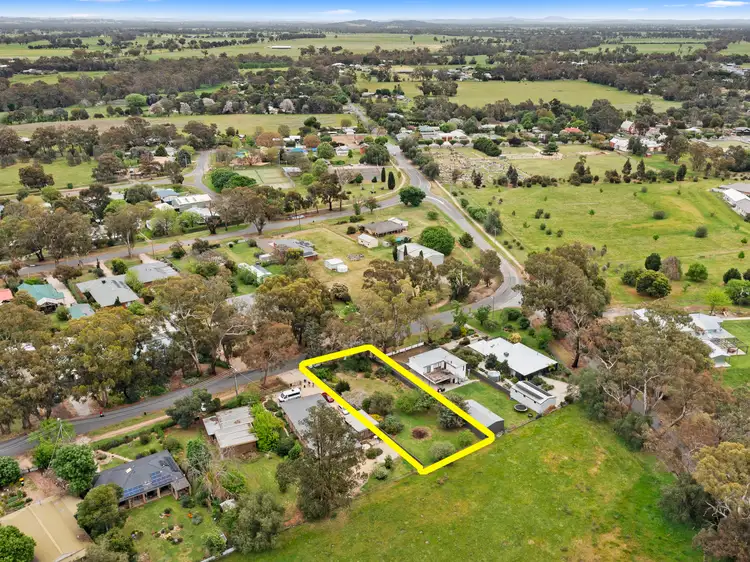 7 Anderson Street, Avenel VIC 3664