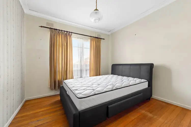 Sixth view of Homely house listing, 1 Cullen Court, Albion VIC 3020