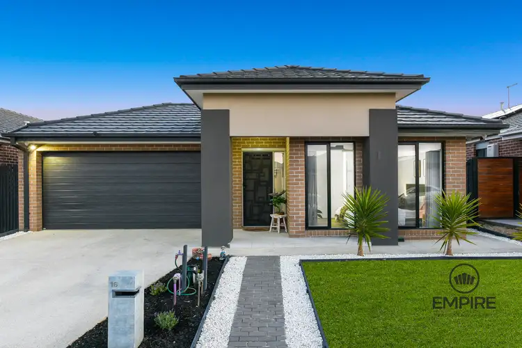 16 Darkum Street, Clyde VIC 3978
