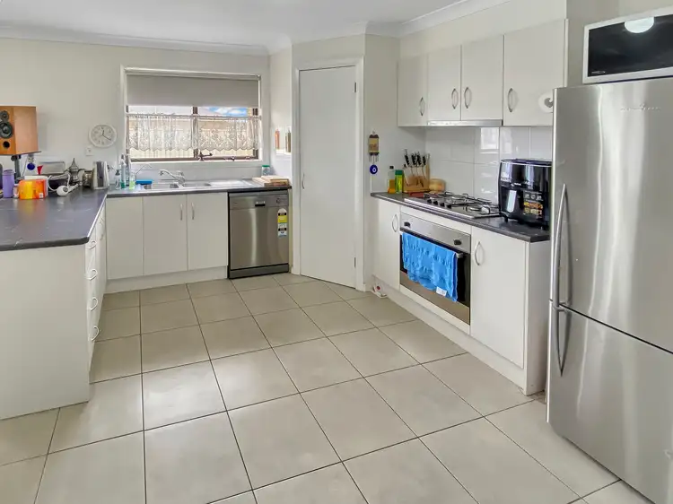 Third view of Homely house listing, 2 Devlin Close, Leeton NSW 2705