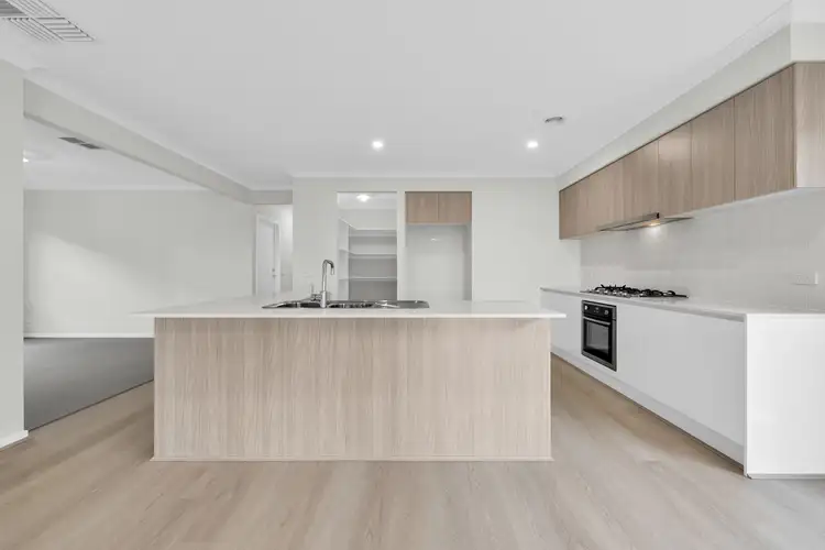 Sixth view of Homely house listing, 9 Scone Street, Cranbourne East VIC 3977