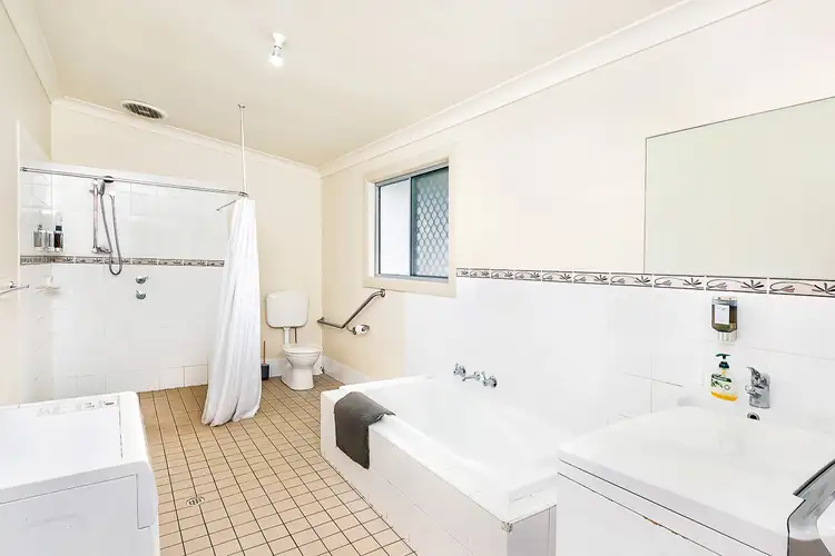 Fifth view of Homely house listing, 1 Edwards Street, Murray Bridge SA 5253