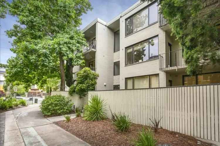 Main view of Homely apartment listing, 3/5 The Avenue, Windsor VIC 3181
