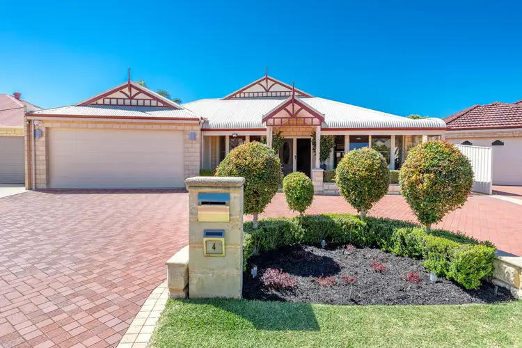 4 Luton Court, Canning Vale WA 6155