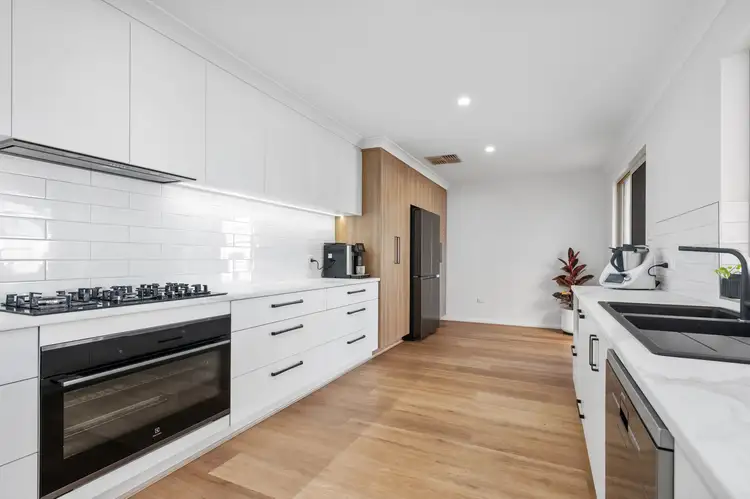 7 Hicks Road, Hannans WA 6430