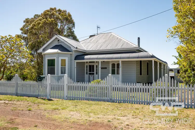 87 Sandon Street, Guyra NSW 2365