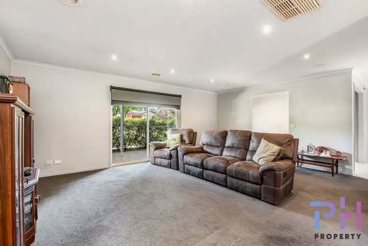 Fourth view of Homely house listing, 8 York Close, Strathfieldsaye VIC 3551