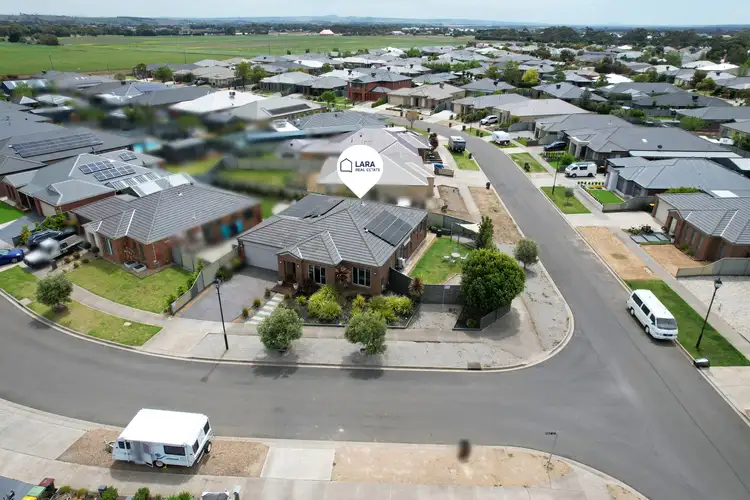 Second view of Homely house listing, 32 Weerana Way, Lara VIC 3212