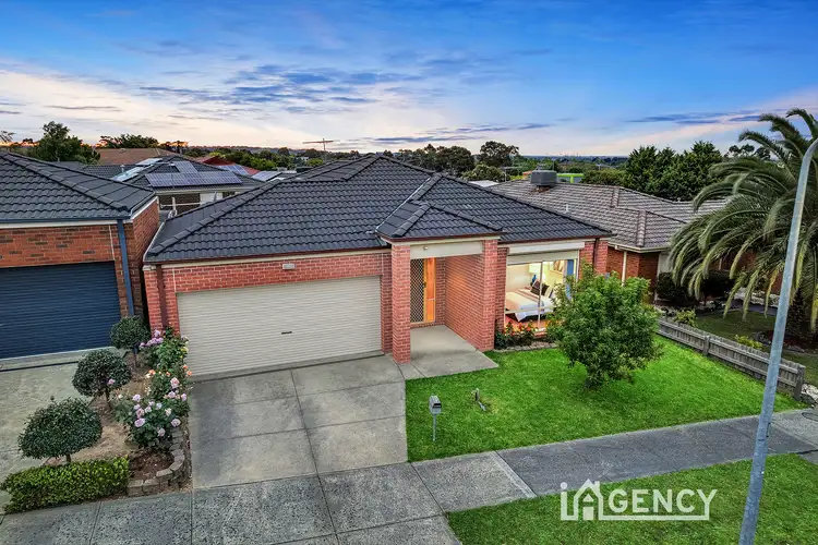 Second view of Homely house listing, 39 Renee Avenue, Endeavour Hills VIC 3802
