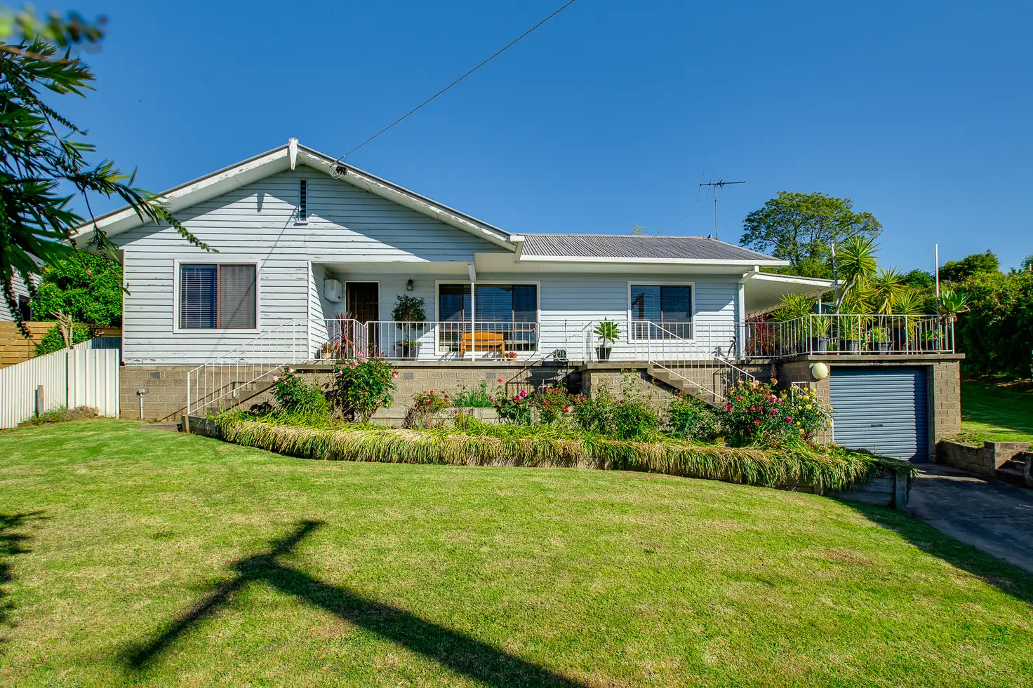 Main view of Homely house listing, 23 QUEEN ELIZABETH DRIVE, Tallangatta VIC 3700