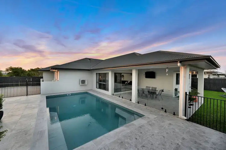 9 Dampier Crescent, Burdell QLD 4818