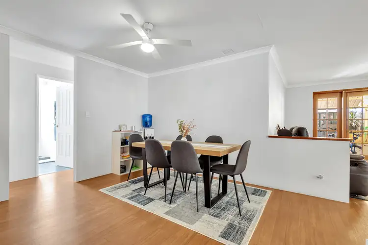 Sixth view of Homely house listing, 10 MONASH CIRCLE, Marangaroo WA 6064