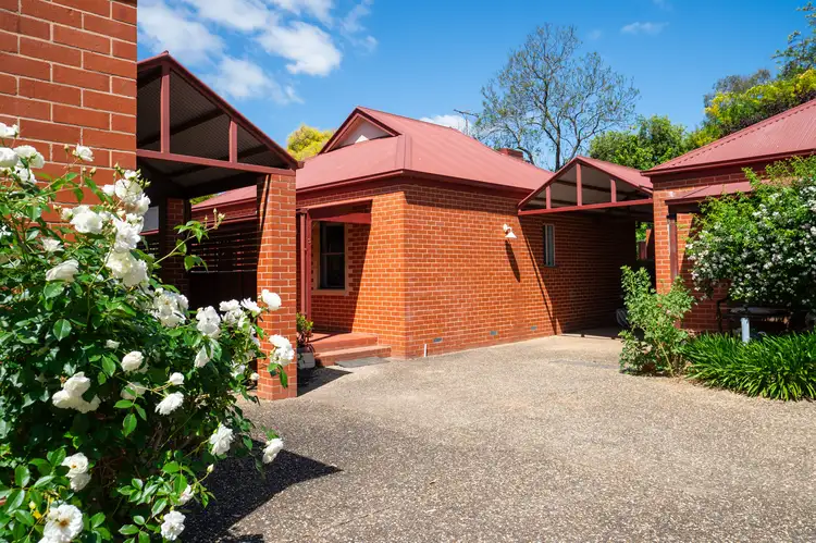 3/2 Prujoy Place, West Albury NSW 2640