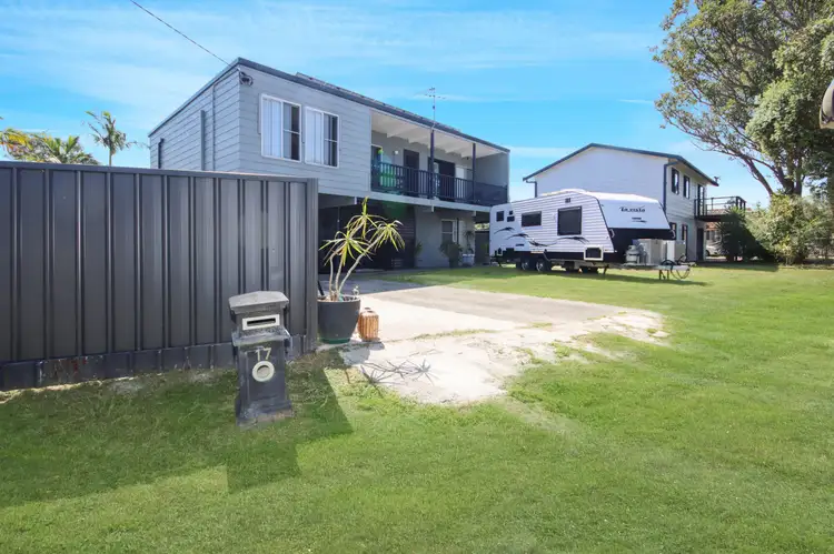 17 Conquest Crescent, Tanilba Bay NSW 2319