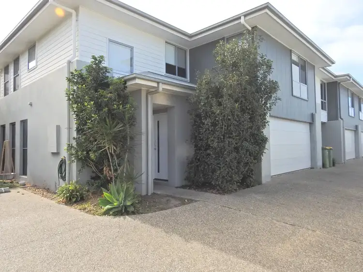Fifth view of Homely semi-detached listing, 3/18 MAKYBE DIVA DRIVE, Ooralea QLD 4740