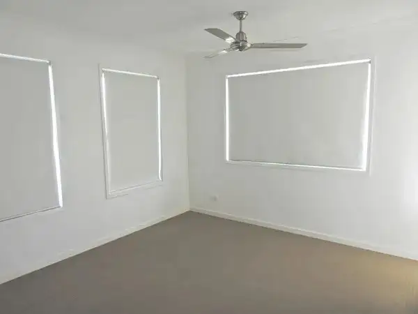 Seventh view of Homely semi-detached listing, 3/18 MAKYBE DIVA DRIVE, Ooralea QLD 4740
