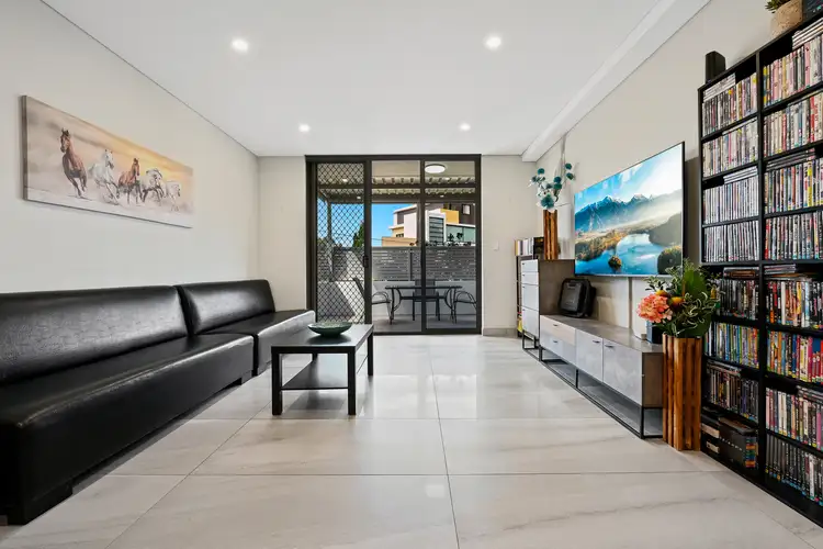 Third view of Homely apartment listing, 3/2 Carlton Parade, Carlton NSW 2218