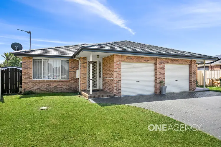 16A Sandpiper Close