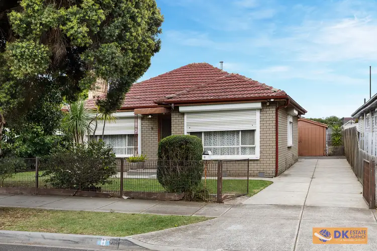 8 Ford Avenue, Sunshine North VIC 3020