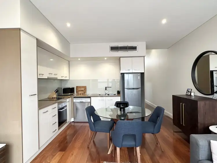 348 Darling Street