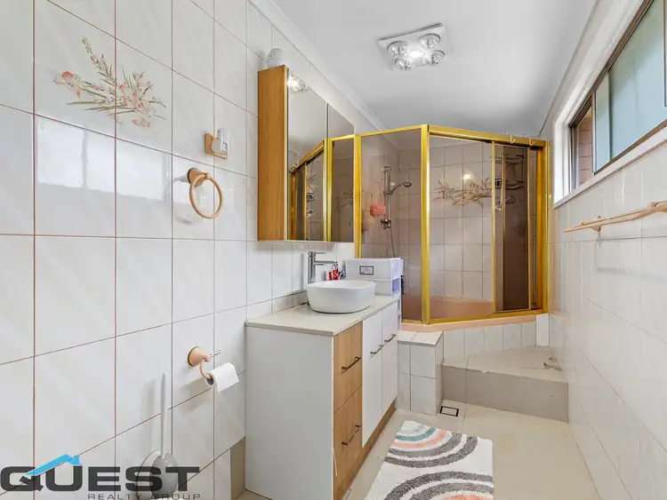 Sixth view of Homely house listing, 8 Hovea Place, Macquarie Fields NSW 2564