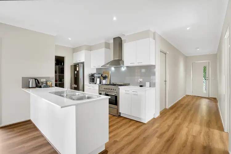 Fourth view of Homely house listing, 28 Miniata Way, Manor Lakes VIC 3024