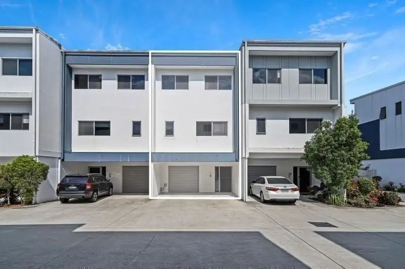 Main view of Homely townhouse listing, 2/1 Mervyn Thomas Drive, Hope Island QLD 4212
