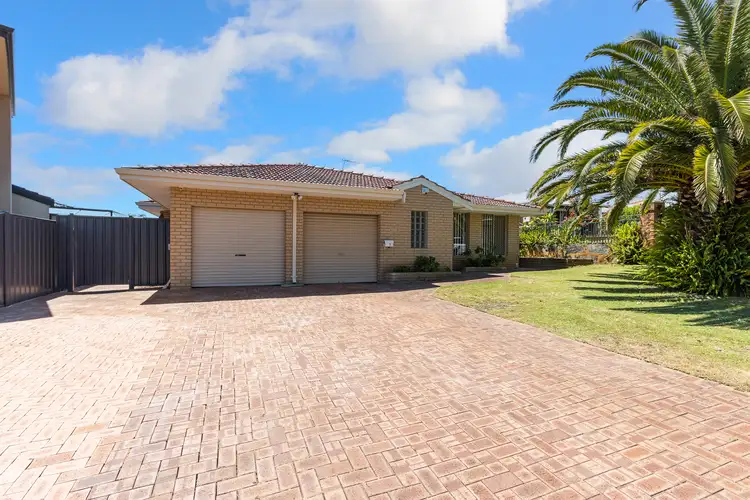 1 Lagoon Heights, Ballajura WA 6066
