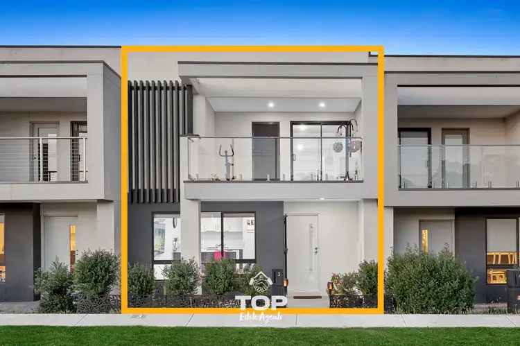 Main view of Homely townhouse listing, 3 Kontias Walk, Clyde VIC 3978