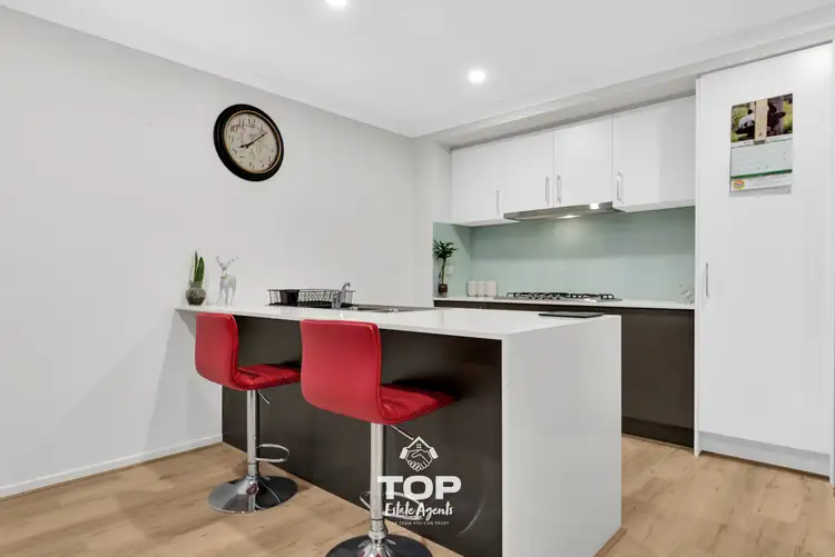 Fifth view of Homely townhouse listing, 3 Kontias Walk, Clyde VIC 3978