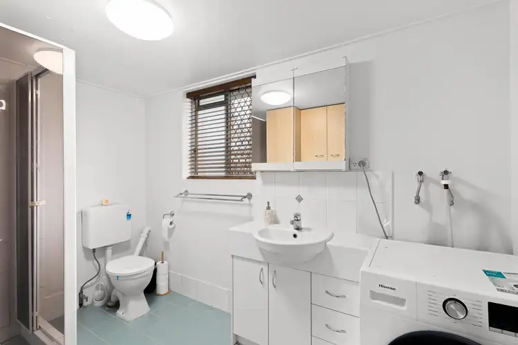 Sixth view of Homely unit listing, 4/47 Victoria Street, Fairfield QLD 4103