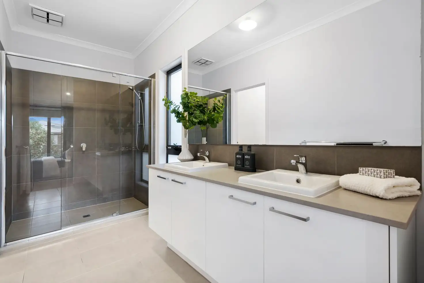 Main view of Homely house listing, 6 Momentum Drive, Mount Duneed VIC 3217