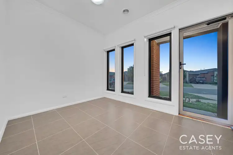 Fifth view of Homely house listing, 8 Berrybank Terrace, Botanic Ridge VIC 3977