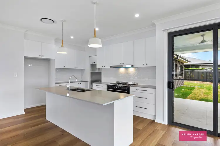 Second view of Homely house listing, 5 Corvina Close, North Tamworth NSW 2340