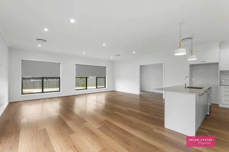 Fourth view of Homely house listing, 5 Corvina Close, North Tamworth NSW 2340
