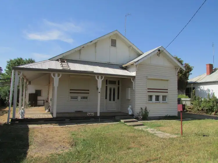 22 MILBOURNE STREET, Warracknabeal VIC 3393