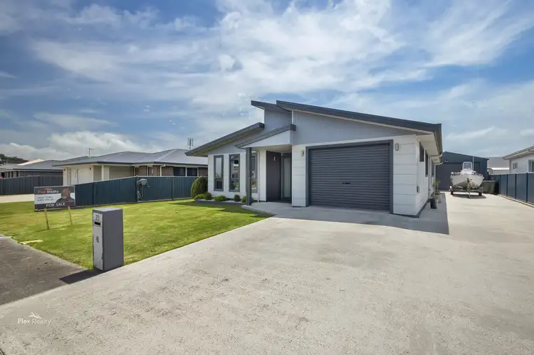 22 Sandy Crescent, Wynyard TAS 7325