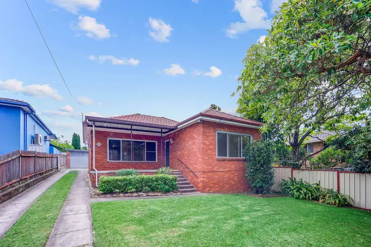 36 Draper Avenue, Roselands NSW 2196