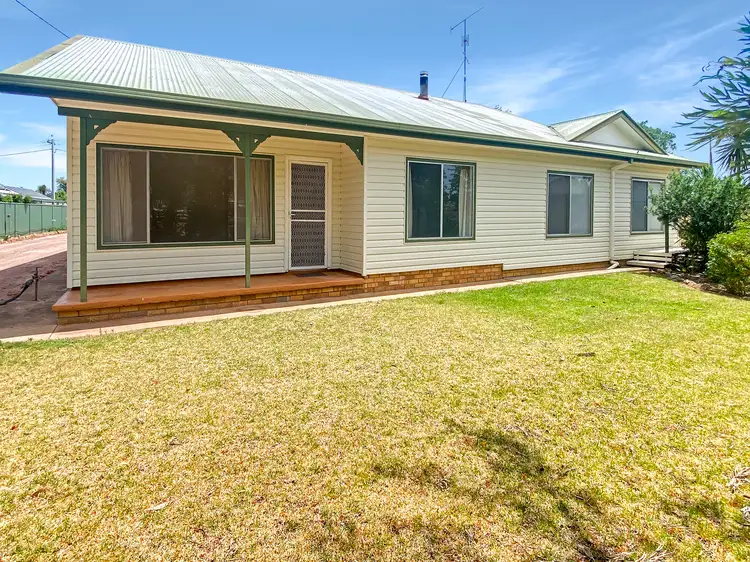 31 Daalbata Rd., Leeton NSW 2705