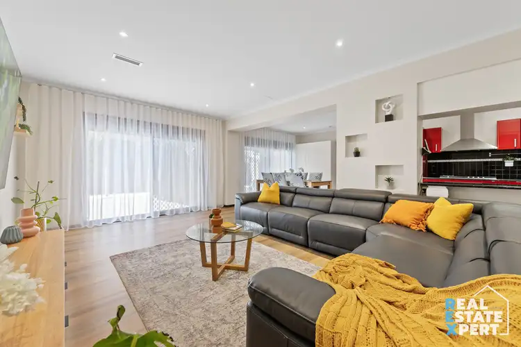 Fourth view of Homely house listing, 11 Katherine Court, Hampton Park VIC 3976