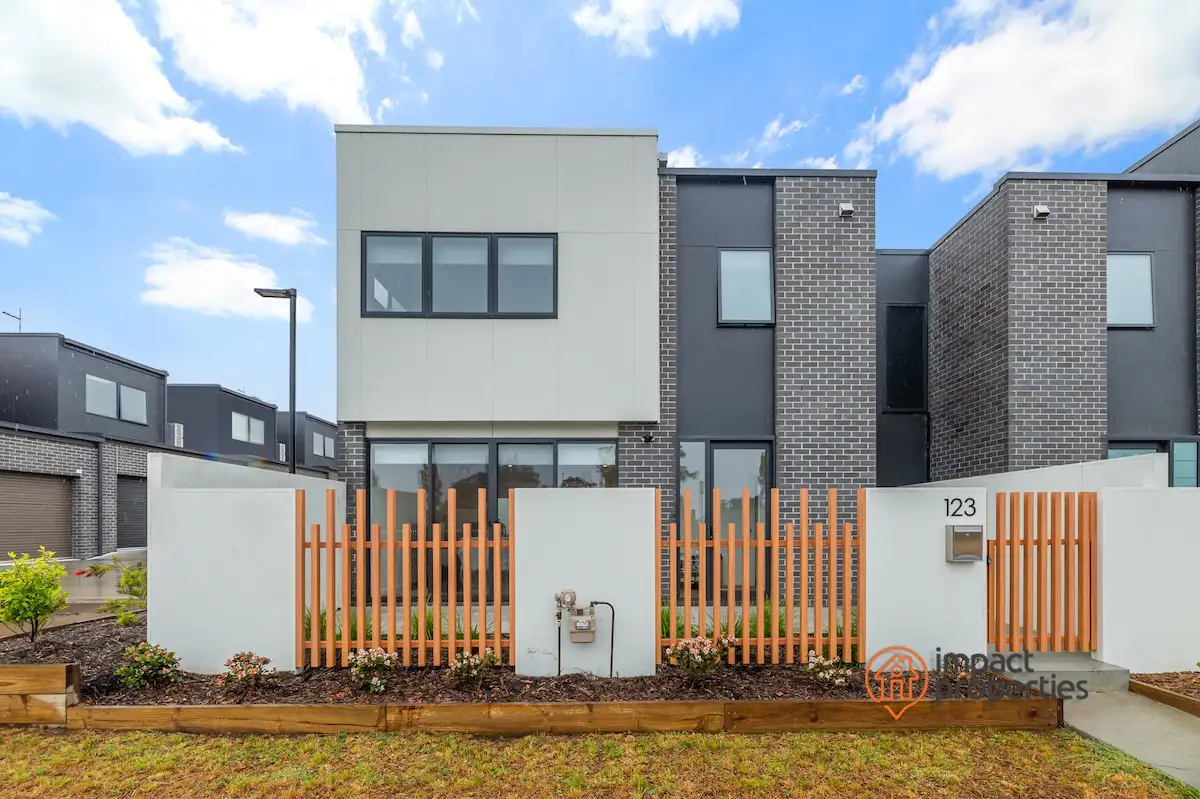 Main view of Homely townhouse listing, 123 Sutherland Crescent, Taylor ACT 2913